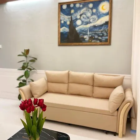 Cozy Chic Silom Townhouse Studio 1-3